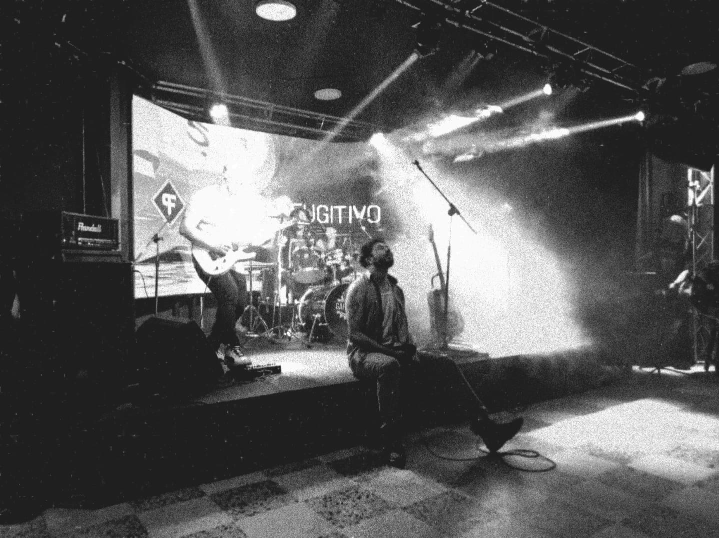 Concierto íntimo en una sala pequeña